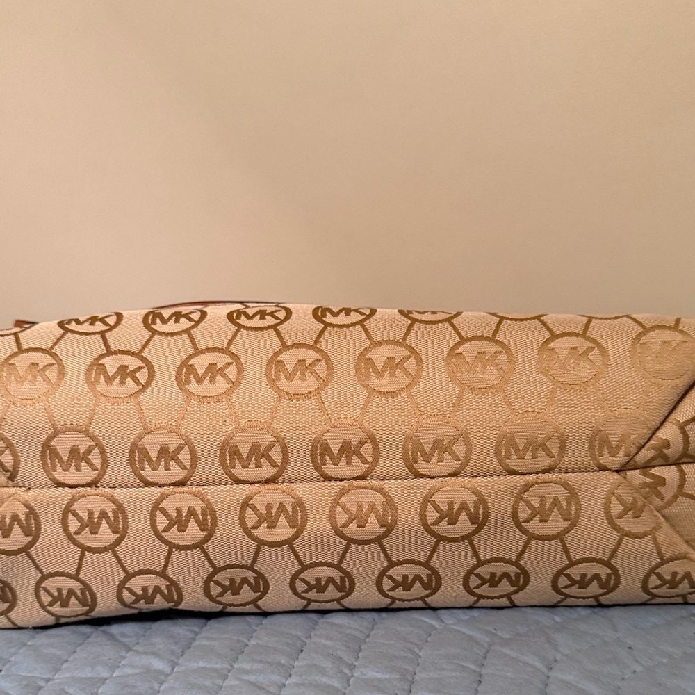 Michael Kors Beige Monogram Tote - Picture 5 of 7